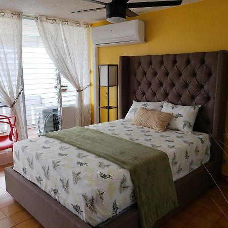 Gorgeous Beach Front Studio With Electricity Water Ac Лукильо Екстериор снимка